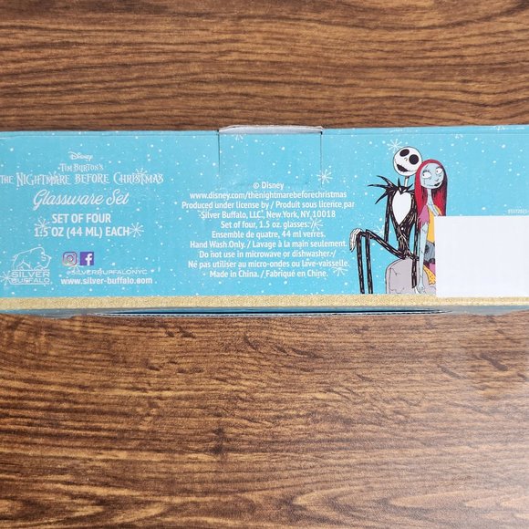 Disney Nightmare Before Christmas Holiday Shot Glass Set 4 1.5oz NIB - Picture 2 of 7